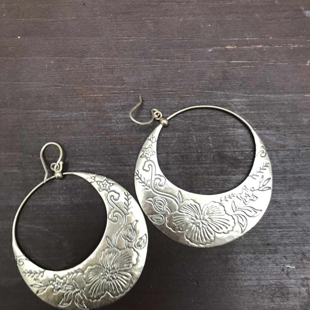 Silpada Hibiscus Hoop earrings